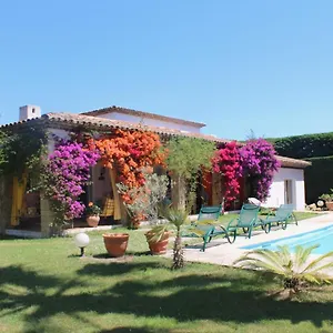 Bed & Breakfast La Topi, Antibes